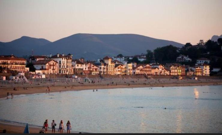 2 Pieces A 300M De La Grande Plage - 2 A 5 Couchages Saint-Jean-de-Luz Exterior foto